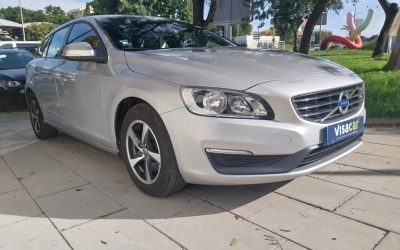 Volvo V60 D2