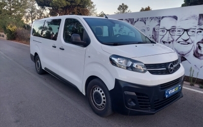 Opel Vivaro COMBI 9LUG